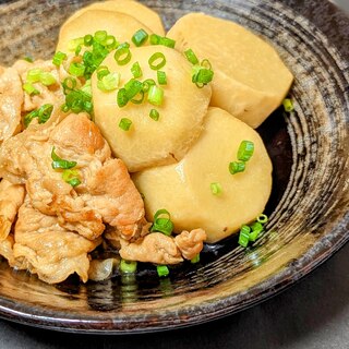 里芋と豚肉の煮物♪